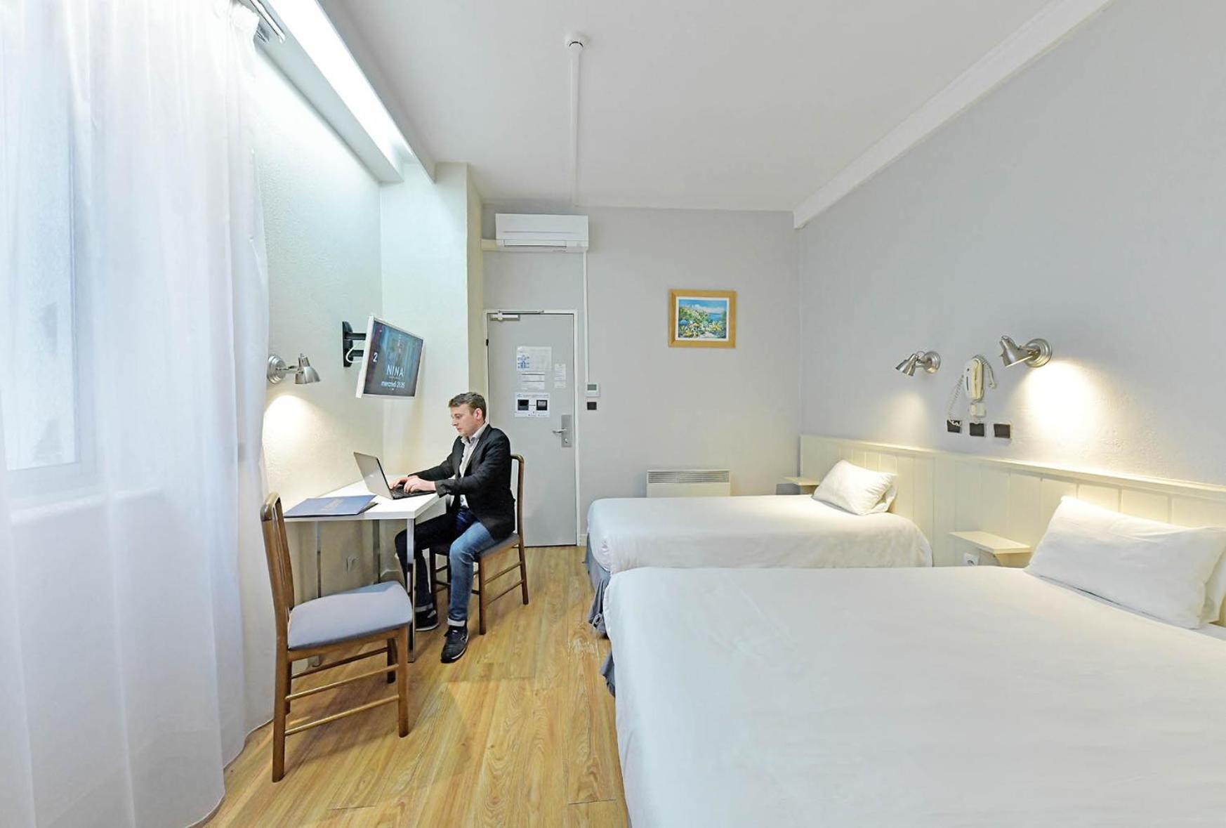 Hotel Saint Andre Gare Sncf Clermont-Ferrand Exterior photo